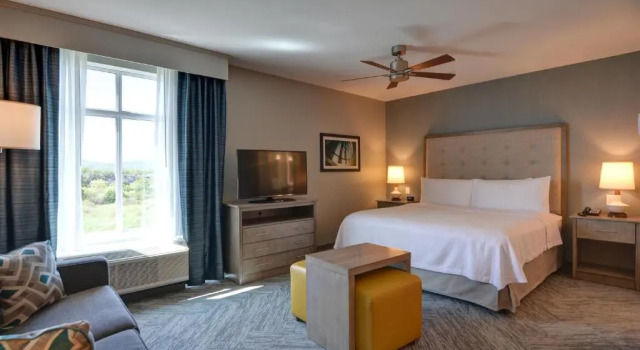 Люкс Homewood Suites By Hilton Hadley Amherst