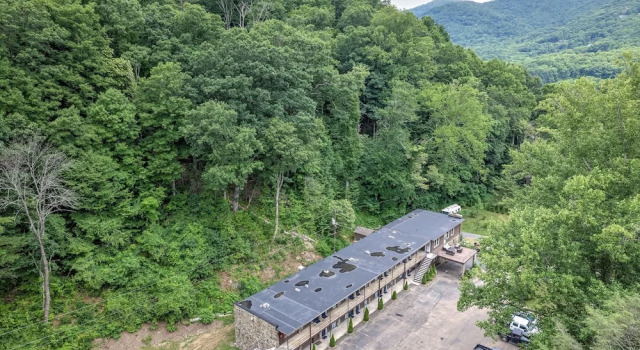 Heart Of The Valley Motel, Забронировать Мотель Мегги-Вэлли Аппалачи, рядом с Maggie Valley Festival Grounds