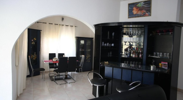 Akmary Guest House