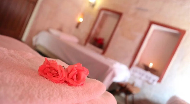 Konak Alibey, Prenota Hotel Üçhisar 
