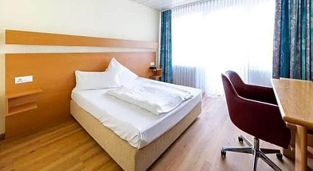 Номер Deluxe Hotel ISG Heidelberg