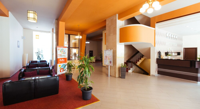 Diana Resort, Varaa Lomakeskus Hotellit Carpathians - Romania uima-altaalla, Uima-allas