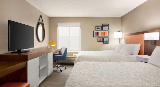 Четырёхместный номер Standard Hampton Inn Denver-West/Golden