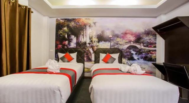 Четырёхместный номер Superior D11 Hotel