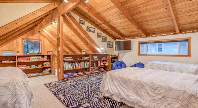 Play Chalet, Réserver Chalet Hôtels à Oregon avec parking, Parking