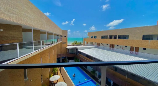 Двухместный номер Standard с балконом Bessa Beach Hotel