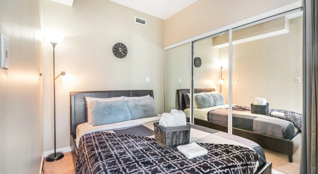 New!! Air Canada Condo Near CN Tower, Забронировать Отель Торонто Greater Toronto Area, рядом с Театр Принцесса Уэльса