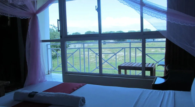 Студия Diplomat Diani Beach Resort