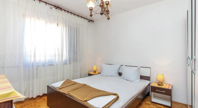 Amazing apartment in Novi Vinodolski w/ 3 Bedrooms, Забронировать Апартаменты/квартира Отели Приморско-Горанской жупания с парковкой, Парковка