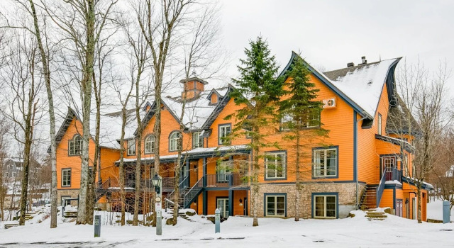 Le Manoir 3.2 by KASANIA, Rezervovat Apartmán Vesnice a turistické středisko Mont-Tremblant 
