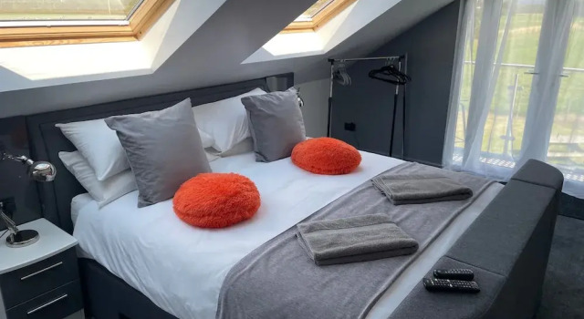 Ulverstons Little gem - Sleeps 2 - Free Parking, Забронировать Дом для отпуска Улверстон Western Lake District, рядом с Центр медитаций Manjushri Kadampa