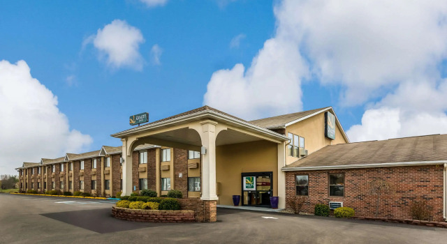 Quality Inn I-74 Batesville, Buchen Sie Hotel Batesville 