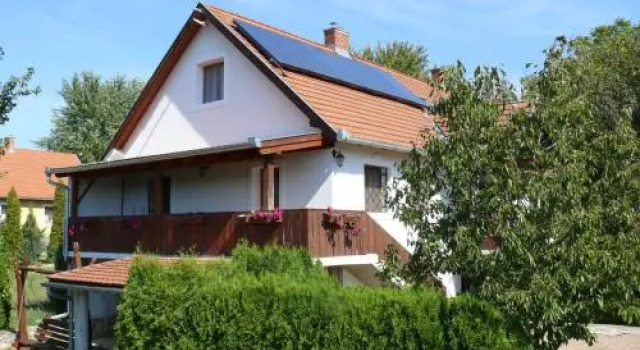 Réka Vendégház, Rezervați Apartament Kehidakustany 