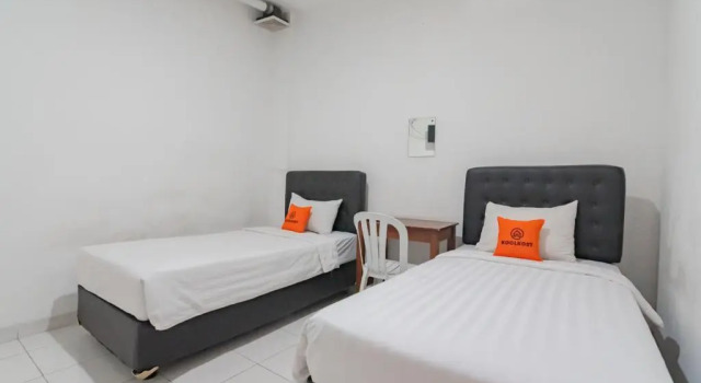 Двухместный номер Standard KoolKost near Alun Alun Kota Bandung 2 - Male Only