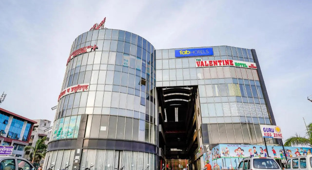 Fabhotel The Valentine, Забронировать Отель Сурат штат Гуджарат