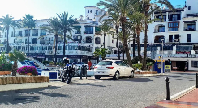 Апартаменты Apartamento 409 Marina Real Puerto de la Duquesa playa