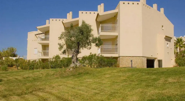 Quinta Polaris II by Garvetur, Забронировать Отель Бизнес-отели Карвоэйру, рядом с Praia do Vale Covo, 4* 5*