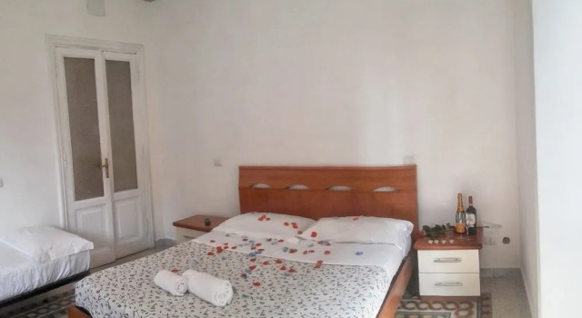 Domus Conte, Prenota Hotel Roma Lazio