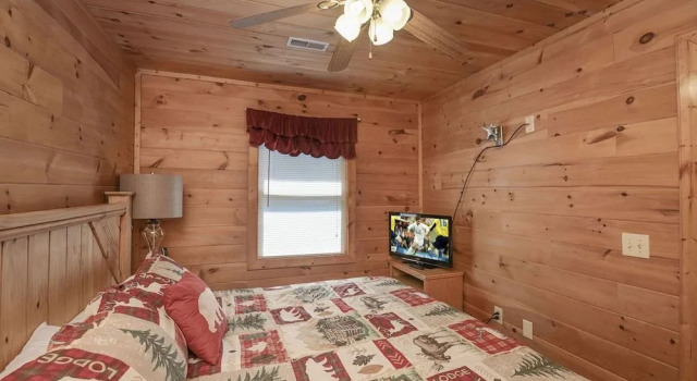 Morning Mist by Heritage Cabin Rental
