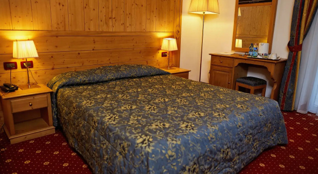 Трёхместный номер Classic GH Hotel Monzoni