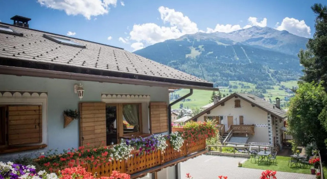 2 Bedrooms Apartment Chalet Alfonz