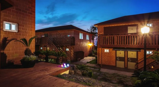 Jeju Hanibaram Pension, Забронировать Гостевой дом Недорогие отели Аеуол-ли, недорого