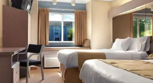 Четырёхместный номер Standard Microtel Inn by Wyndham Lexington
