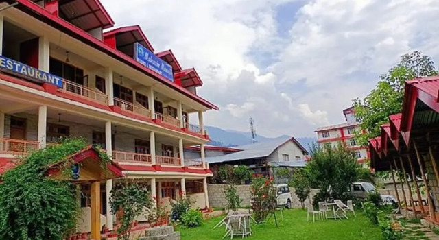 Fabhotel Mahavir, Забронировать Отель Отели Манали с завтраком, Завтраки