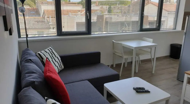 Studio Gerhardt, Забронировать Отель Монпелье Hérault, рядом с Торговая палата Hôtel Saint-Côme