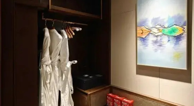 Трёхместный семейный люкс Zhongzhou Huayue International Hotel