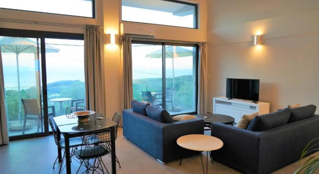 Люкс Superior Moonlight Suites