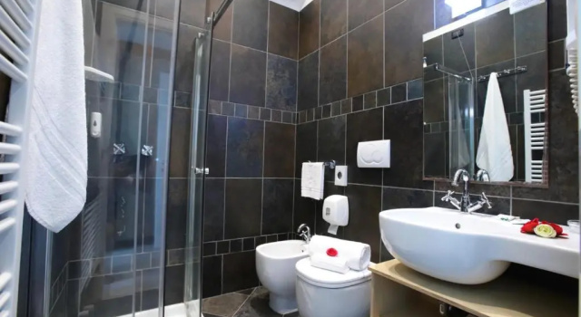 Трёхместный номер Standard с балконом Jonico Hotel