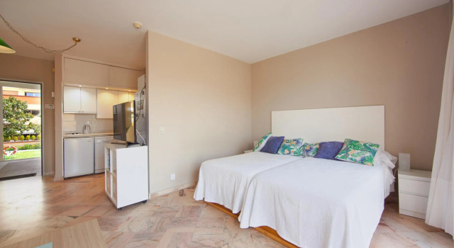 Romana Playa 637, Забронировать Апартаменты/квартира Отели Марбелья с бассейном, рядом с Теннисный и спортивный клуб Don Carlos, Бассейн