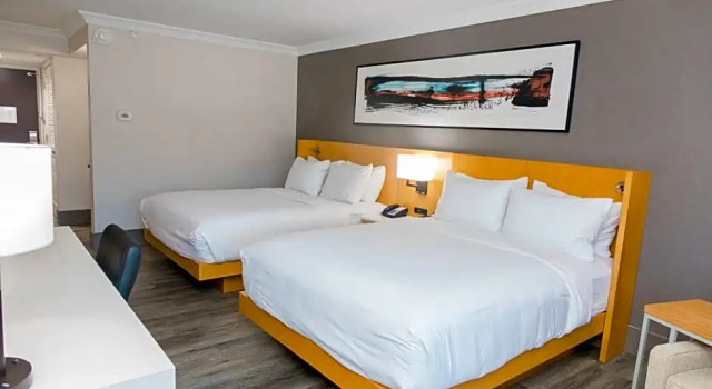 Люкс Delta Hotels by Marriott Columbia Northeast