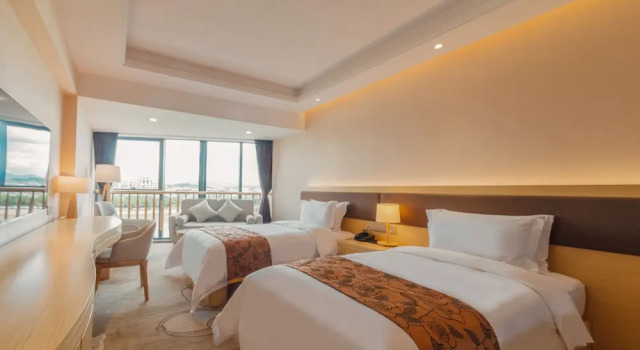 Двухместный номер Business White Swan Guest House MeiZhou