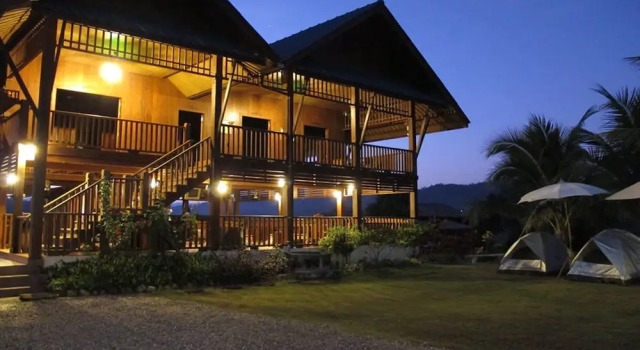 Herntai Resort Maelanoi, Забронировать Курортный отель Мей-Ла-Ной Таиланд