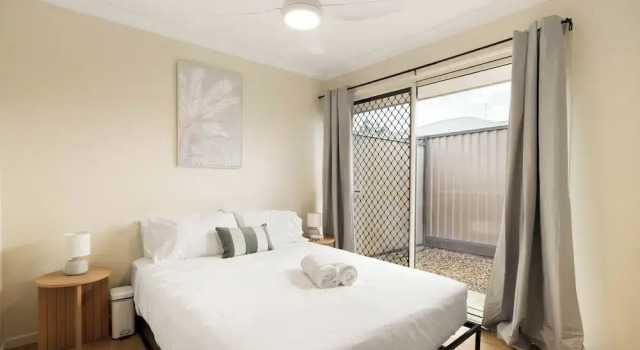 Апартаменты Superior Smart Suites Self Check-in Apartments 12 Stockport