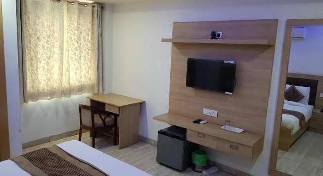 Номер Deluxe BlueNeck Sec 47 near Medanta -The Medicity' Gurugram