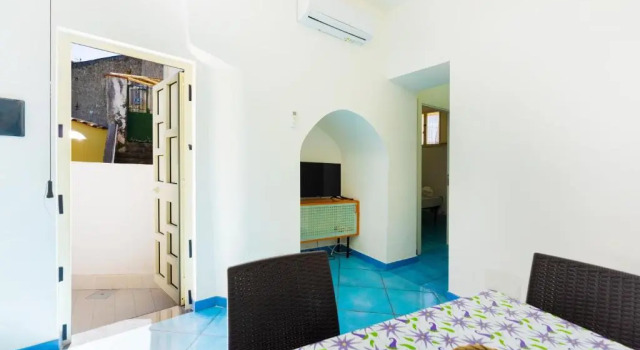 Casa Mena - Gioia Apartments, Rezerwuj Apartament Procida Procida