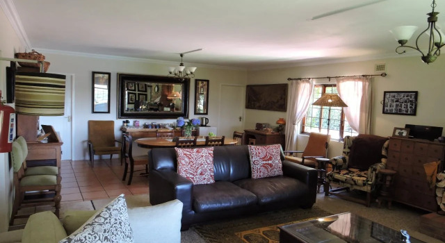 Tracey's B&B, Забронировать Отель «постель и завтрак» Хилтон Lions River, рядом с Natal Railway Museum