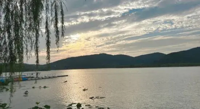 Shanjian Ge Farmstay (Nanbei Lake), Prenota Hotel Hotel a Jiaxing con parcheggio, Parcheggio