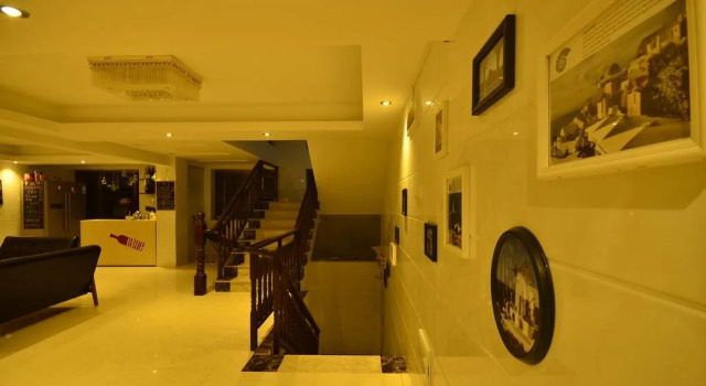 Beihai SHANSHANG See Sun Youth Hostel, Book Hostel / Vandrerhjem Yinhai Beihai