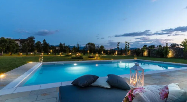 Вилла Villa Hugo in Lucca With 5 Bedrooms and 6 Bathrooms