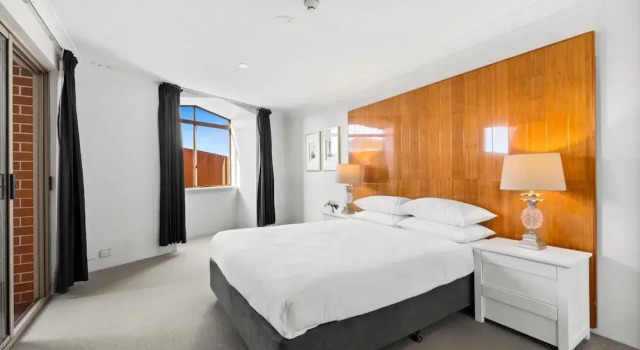 Апартаменты Spacious Inner-west 2-bed With Alfresco Dining