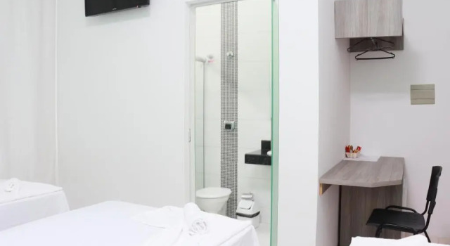 Трёхместный номер Standard Hotel e Locadora Vizon