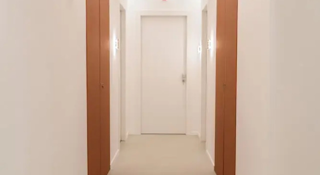 Ypnos Rooms, Забронировать Отель Отели Неаполя с парковкой, рядом с Кафедральный собор Неаполя, Парковка