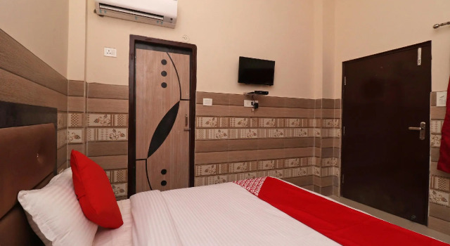 OYO 39292 Hotel Tejasvi, Rezervovat Hotel Bahadrabad Uttarakhand