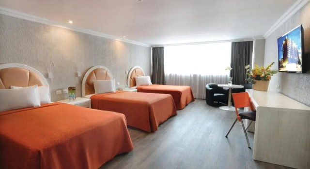 Трёхместный номер Hotel Benidorm