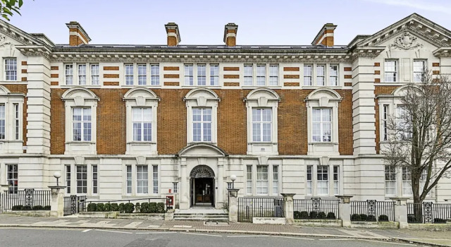 Vibrant 2-bed Flat: Acton's Best Stay!, Varaa Huoneisto Asunnot kohteessa Merseyside, Huoneisto