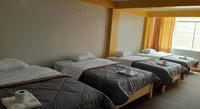 Кровать в общем номере (мужской номер) Alpino Guest House